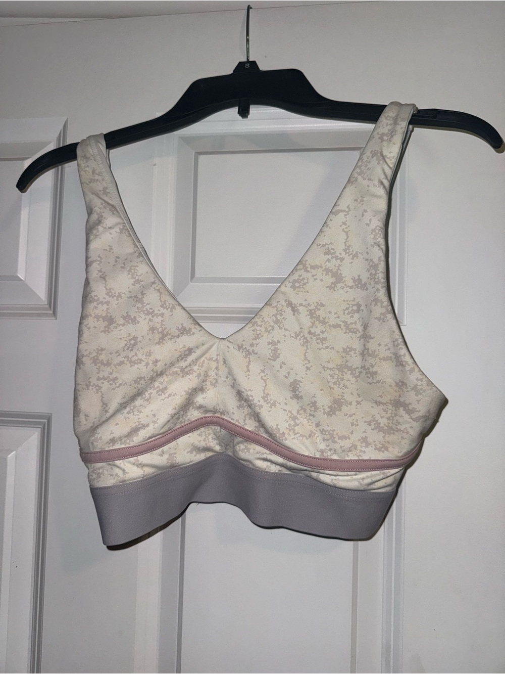 Fabletics Cream & Light Pink Patterned Sports Bra